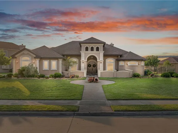 8401 Lago Vista Dr, Corpus Christi, TX 78414