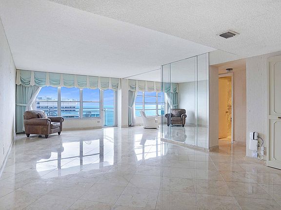 4th image of 3900 Galt Ocean Drive #1916