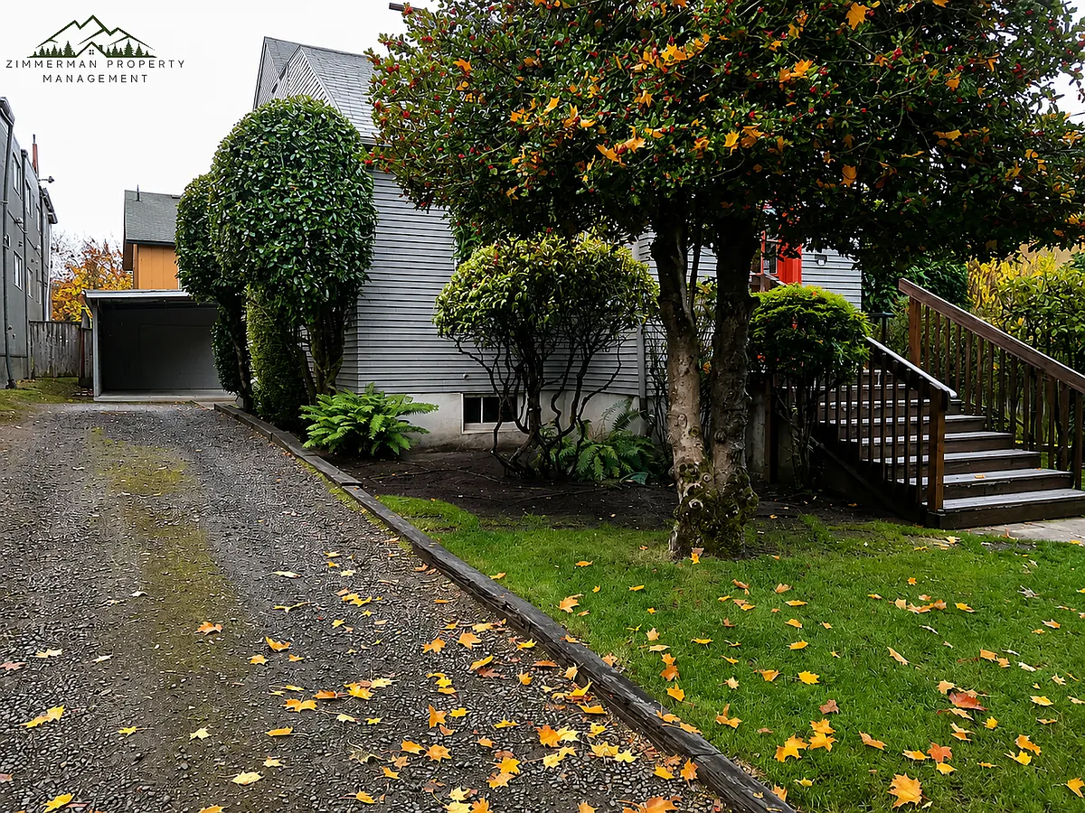 Building Photo - 742 E 18th Ave