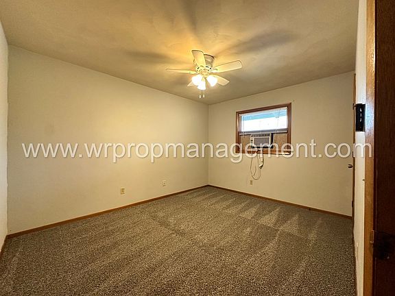 3rd image of 400 Stamm St #2