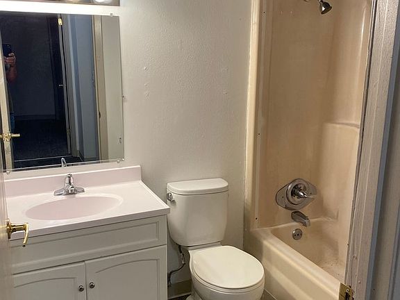 5th image of 304 Melody Ln #4