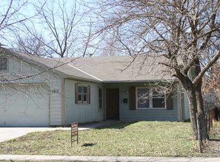1817 Louisiana St, Lawrence, KS 66044