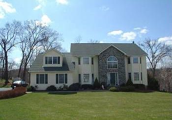 2nd image of 108 Jessica Ct