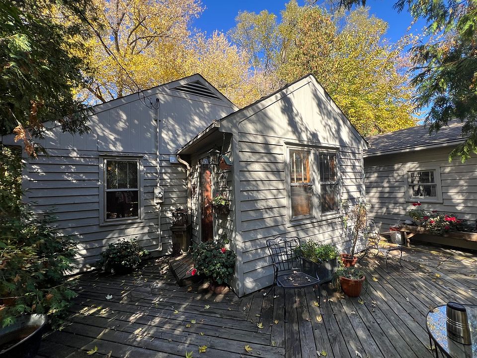 2nd image of 23788 N Lakeside Dr