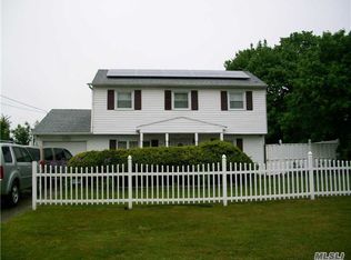 723 Bellport Ave, Bellport, NY 11713