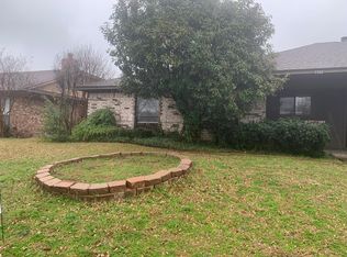 2302 Limestone Ln, Garland, TX 75040