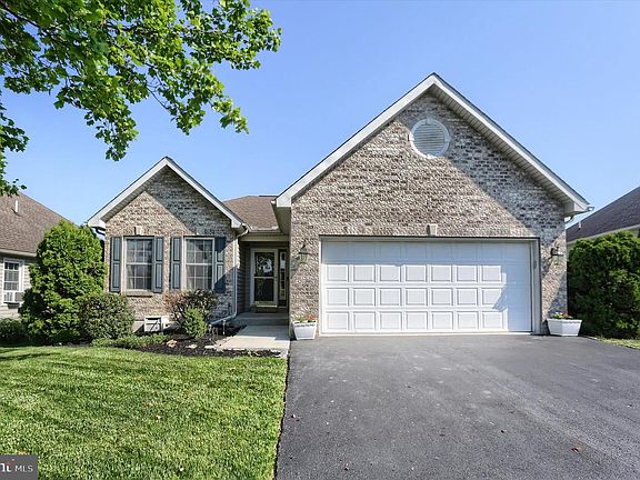 2nd image of 58 Burwick Dr