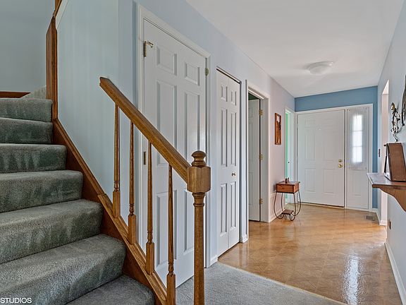 2nd image of 4014 N Newport Ln