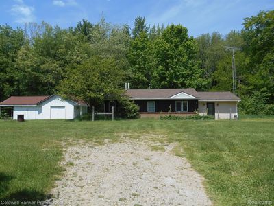 1651 Castle Rd, North Branch, MI, 48461