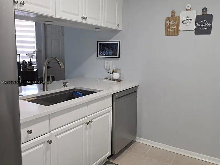 301 SW 86th Ave #204 — Photo 11