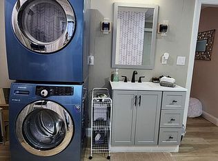 64 26th St, Huntington, WV 25702