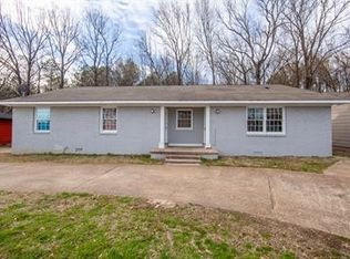 69 Carolane Dr, Jackson, TN 38305