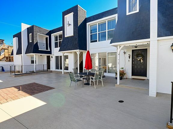 3rd image of 4427 Holly St #4431-A
