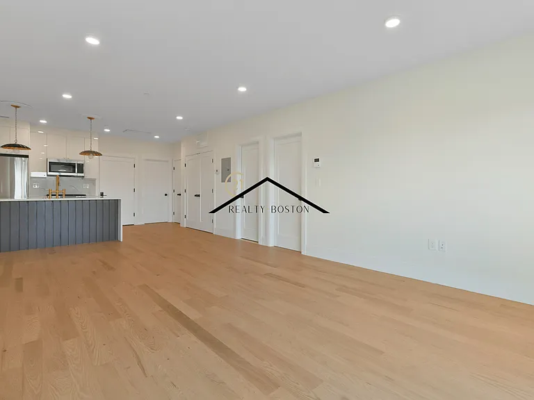 219 Paris St #4 — Photo 9