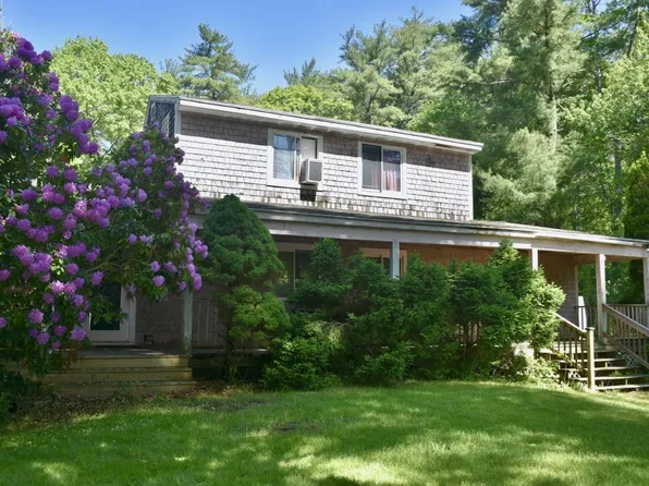 19 S Kingman St, Lakeville, MA 02347