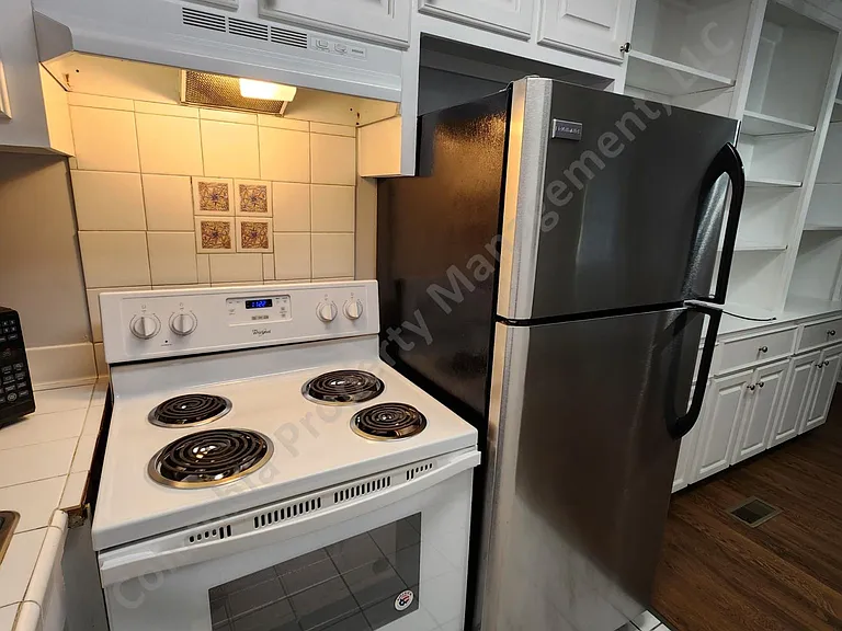 1227 Barnwell St #2 — Photo 10