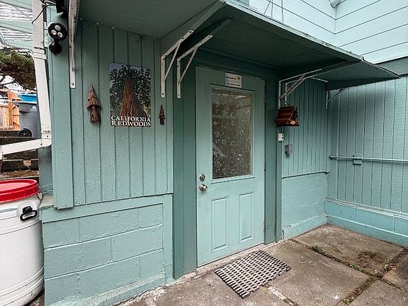 2nd image of 3546 Summer St #A