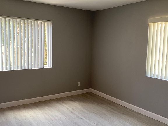 5th image of 7565 Charmant Dr Unit 606