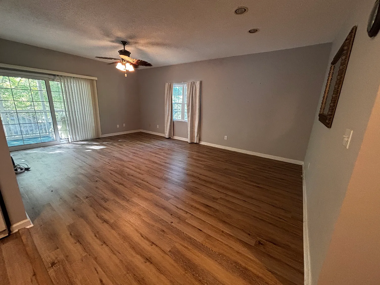 2 bed, 1083 sqft, $1,700 — Photo 3