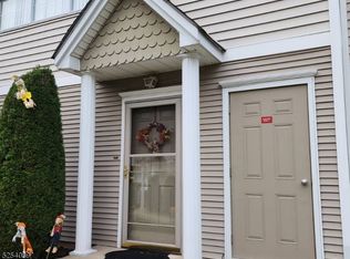 31 McClelland Way, Clifton, NJ 07012