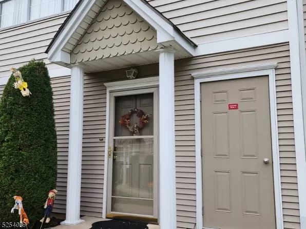 31 Mcclelland Way, Clifton City, NJ 07012