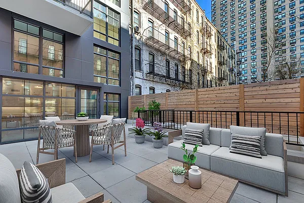 Sold by Avenues Real Estate | media 11