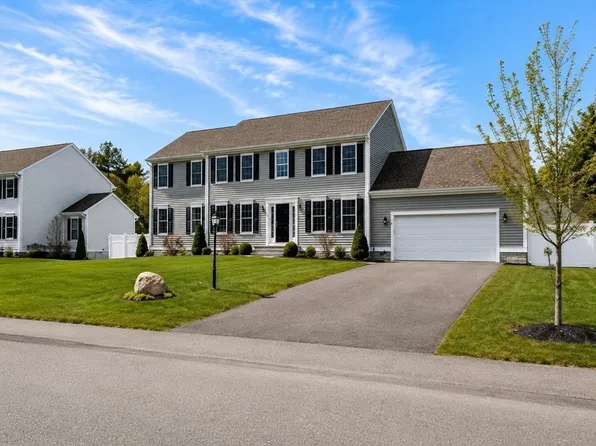 52 Oldfield Rd, Bridgewater, MA 02324