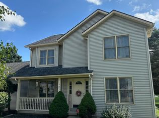 701 Idlewood Dr, Connersville, IN 47331