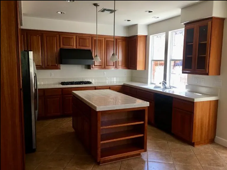 6375 Newhaven Ln — Photo 3