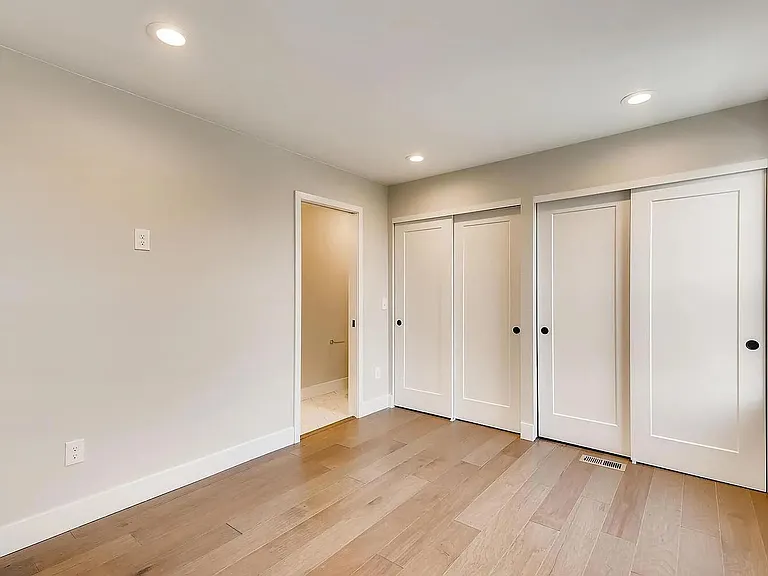 3155 N Saint Paul St — Photo 10
