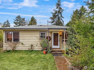 15835 26th Ave NE, Shoreline, WA 98155