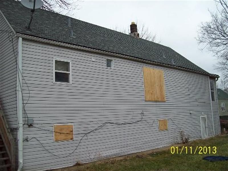 2nd image of 5926 S Wood St