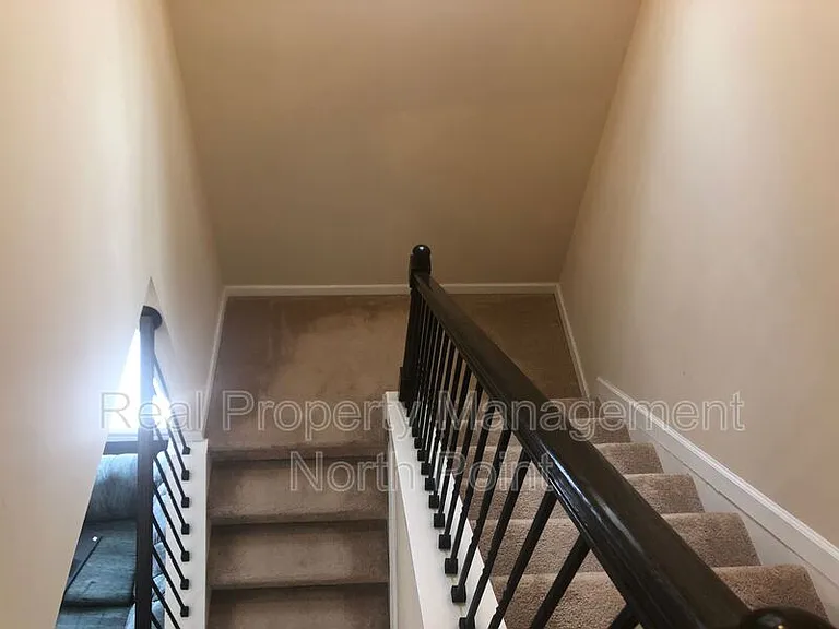 1175 Hampton Oaks Dr — Photo 11