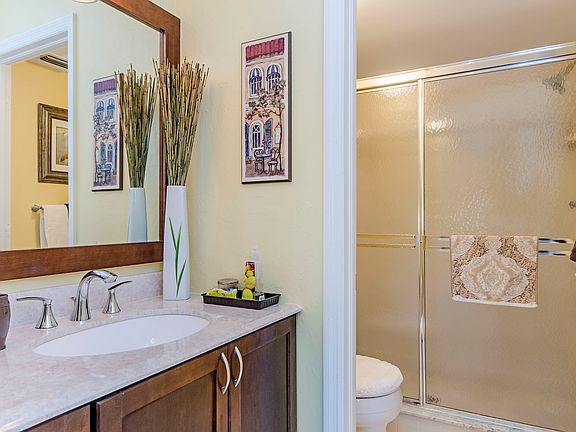 3rd image of 5716 Deauville Cir APT I202