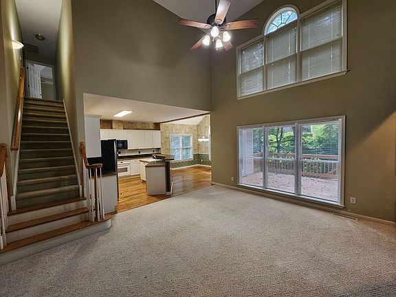 4th image of 5145 Courton St