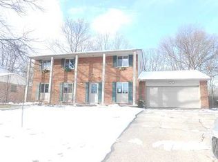 9291 Long Ln, Cincinnati, OH 45231