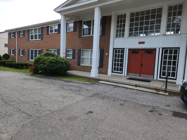 25301 Five Mile Rd APT 103, Redford, MI 48239