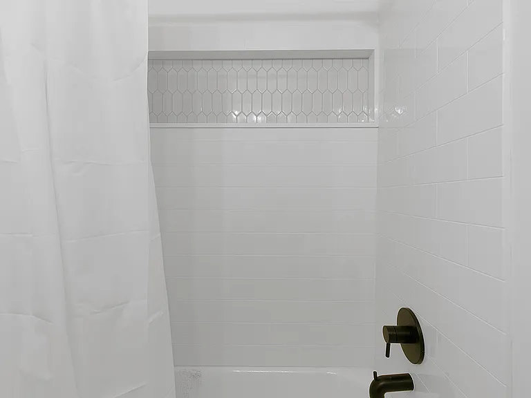 60 Russell Rd — Photo 10