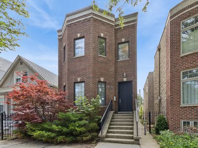 2447 W Winona St, Chicago, IL, 60625
