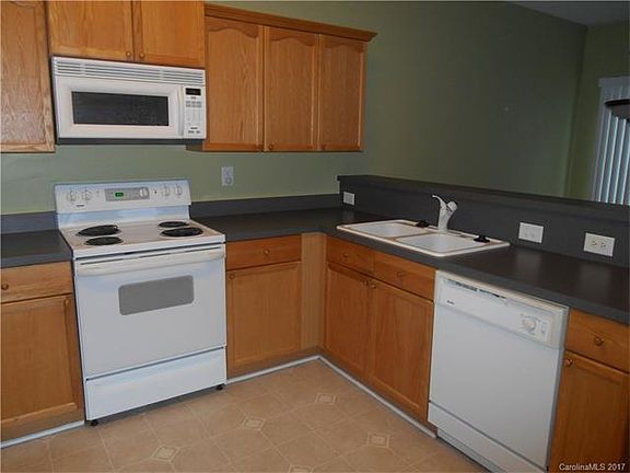 2nd image of 5454 Franklin Springs Cres