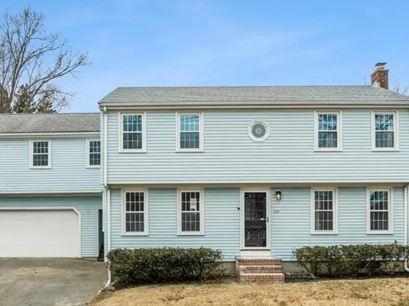 949 South St, Bridgewater, MA 02324