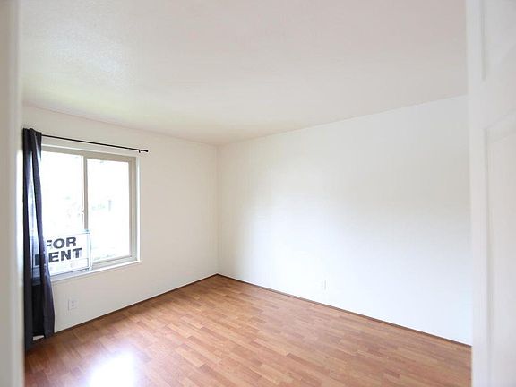 2nd image of 8139 Park Villa Cir