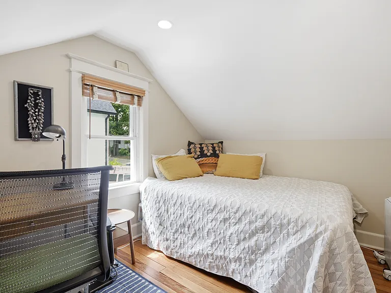 1008 Shepherd St NE — Photo 14