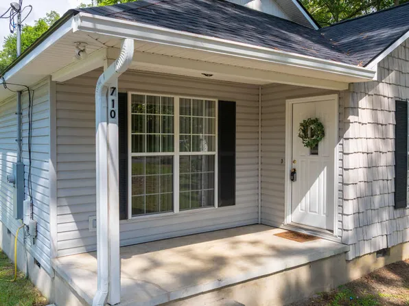 710 N Young St, Thomasville, GA 31792
