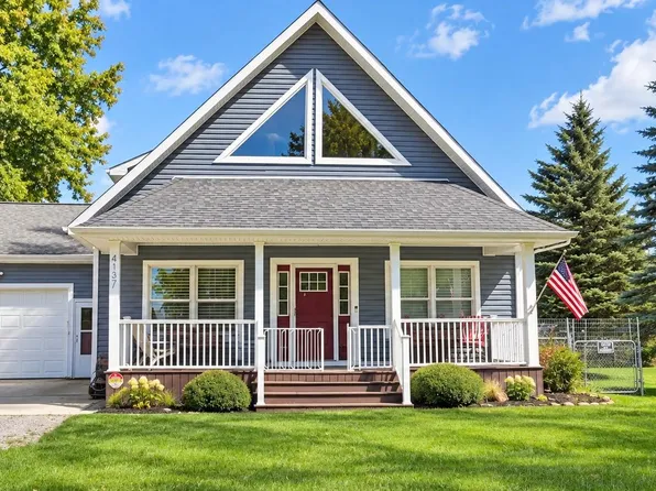 4137 Lakeview Dr, Mayville, MI 48744