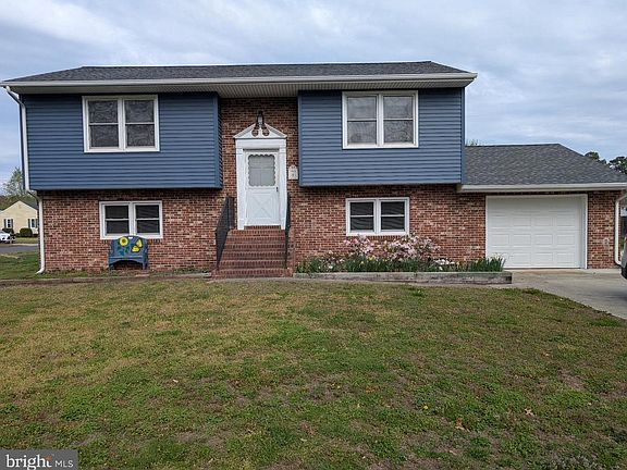 4th image of 9 Merryweather Dr
