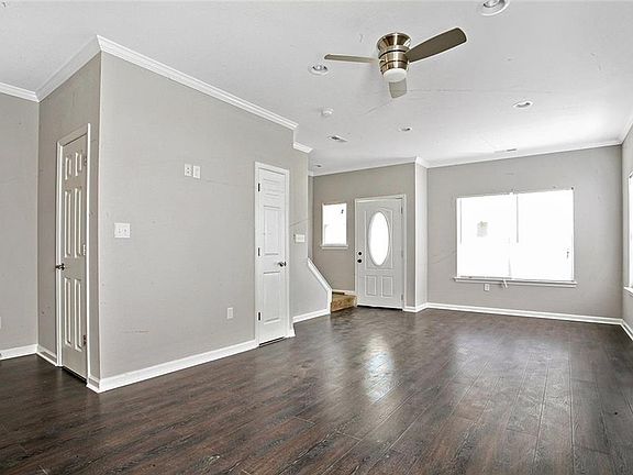 4th image of 2308 Chestnut St