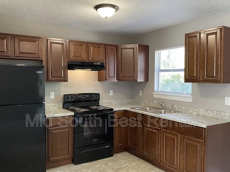 2220 Loop Acres Dr — Photo 2