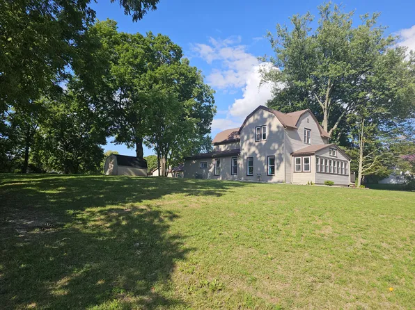 430 W Main St, Stanton, MI 48888