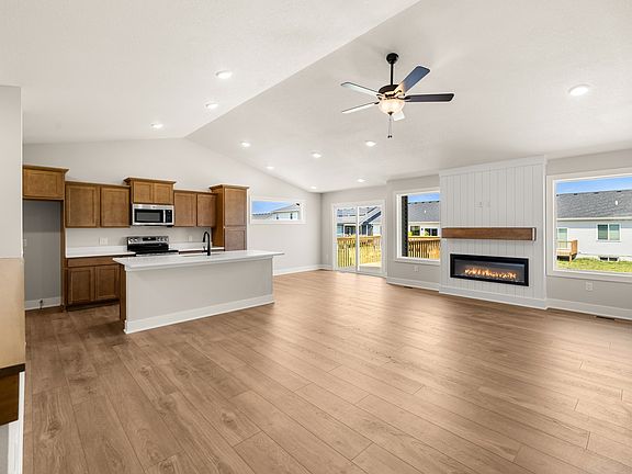 2nd image of 4304 NE 5th St